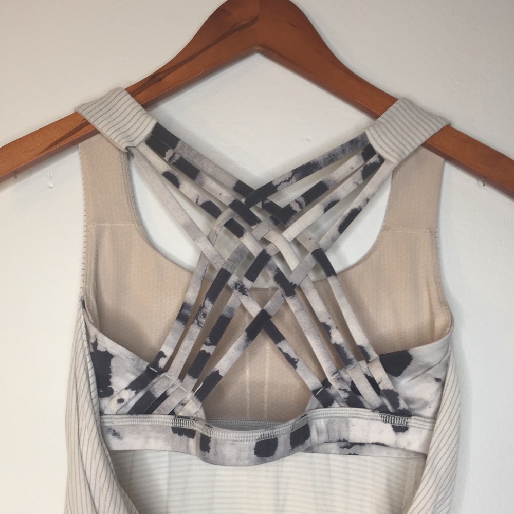 Lululemon Top with Sports Bra - Picture 4 of 8